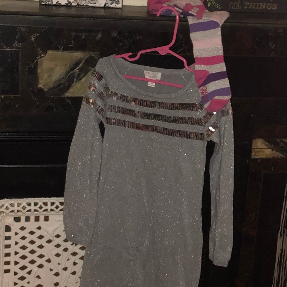 :5T silver dress w/ stripped leggings